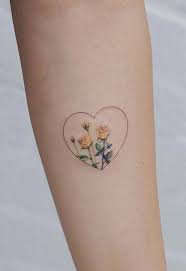 Pin By Ricke Vlogs On Tᴀᴛᴛᴏᴏ In 2020 Yellow Rose Tattoos Tattoos Rose Tattoo Design