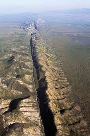 Aerial View Of The San Andreas Fault Along The Carrizo Plain Central California Earth Science Fertile Fields For San Andreas Fault Earthquake Fault Nature