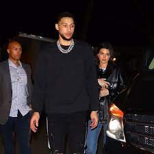 Super model kendall jenner, has split from her boyfriend, ben simmons after four months of dating according to us. Kendall Jenner Ben Simmons Split Again