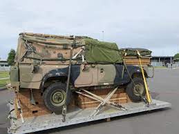 Australian Army Land Rover 4x4 Perentie Fitted For Radio Prepped For Parachute Delivery Ract Air Dispatch Land Rover Land Rover Defender Armored Vehicles