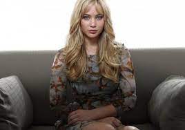 Beyazperdeye Uc Yil Ara Verdikten Sonra Cektigi Psikolojik Gerilim Ve Korku Turunde Olan Mother Filminin Asagi Yukari Blac Jennifer Lawrence X Men Aktrisler