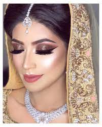 Checkout These Stunning Bridal Makeup Trends Going Viral This Year Indian Bridal Makeup For Bridal Eye Makeup Latest Bridal Makeup Bridal Makeup Tutorial