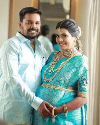 Nd Asmitha On Instagram Mom To Be Bridal Makeup And Groom Makeup By Me Mua Asmithamakeoverart Indian Bride Indian Hairstyles Bridal Jewelry Collection