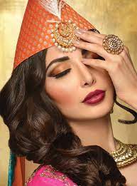 Noreen Riaz Khush Mag Asian Wedding Magazine For Every Bride And Groom Planning Their Big Day Asian Bridal Hair Bridal Hair And Makeup Bride Makeup