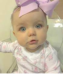 Bonjour Magnifique Petite Fille Petit Bebe Mignon Beaux Bebes