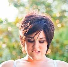 The two sides are kept pointed out. Plus Size Models With Short Hair Google Search Short Hair Styles Short Hair Model Short Hair Plus Size