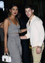 How Old Is Priyanka Chopra And What Is The Age Gap With Her Husband Nick Jonas Newsbeezer Priyanka chopra jonas and husband nick jonas have been setting the internet on fire with their impeccable chemistry since the couple came now that they are married they have been giving out major relationship goals but the age difference has always popped up from time to time and grabbed. priyanka chopra and what is the age gap