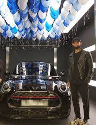 Shinee S Minho Spotted Finally Purchasing His Dream Car The Mini Cooper Shinee Shinee Minho Minho