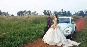 25:35 mrzygy3 24 374 274 просмотра. Foto Prewedding Di Mobil Truk Ide Foto Prewed