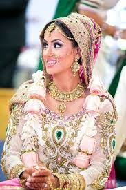 Pin By Rawjh On Wedding Beautiful Indian Brides Indian Bride Indian Wedding Dress