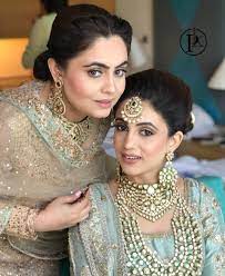 Trend Alert These Brides Wearing Blue Green Show Us What S The New Red This Wedding Season Top Bridal Makeup Bridal Makeup Artist Bridal Makeup