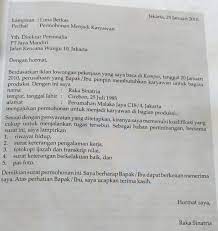 Hal yang menarik dalam surat lamaran kerja bahasa inggris adalah anda harus menyertakan pengalaman dan keahlian anda pada perusahaan. Mengidentifikasi Unsur Kebahasaan Surat Lamaran Pekerjaan Zuhri Indonesia