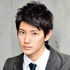 Pin By Hair Decoded On Hairstyles For Men Asian Hair Asian Men Hairstyle Mens Hairstyles Medium
