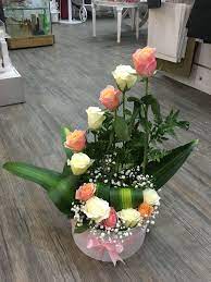بوكيه ورد Table Decorations Decor Home Decor