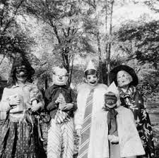 Halloween 1954 Vintage Halloween Costume Vintage Halloween Photos Vintage Halloween