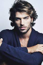 These New Hairstyle For Men Are Some Of The Very Popular Trends That We Are Seeing From The Best Hai Orta Uzunlukta Sac Modelleri Uzun Sacli Erkek Kalin Saclar
