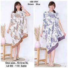 Dress batik ini tak hanya menarik kaum wanita dewasa saja, namun juga memikat kaum remaja kini untuk model blouse batik terbaru 2017 lainnya adalah model blouse batik dengan desain asimetris. Kaftan Batik Modern 180 Vny Kaftan Batik Asimetris Dress Batik Cewek Tunik Batik Modern Atasan Kaftan Muslimah Lazada Indonesia