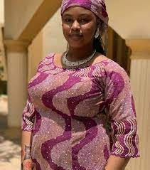 Yadda ake cin gindi ana tsotsar bura. Matan Aure Da Zawarawa Posts Facebook