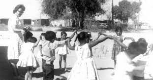 11 Things That Were Actually Expected Of Kindergartners Back In 1954 Kindergarten Kindergarten Report Cards Expectations