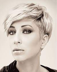 قصات شعر للوجه البيضاوي Oval Face Hairstyles Short Hair Styles Short Blonde Hair