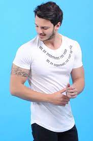 We Do Baskili Beyaz T Shirt Giyim Indirim Kampanya Bayan Erkek Bluz Gomlek Trenckot Hirka Etek Yelek Mont Kase Kaban Erkek Tisort Moda Trenckot