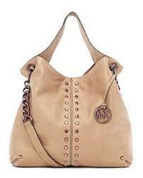 Gunluk Kullanim Icin Uygun Olan Buyuk Canta Modelleri Michael Kors Cantalar Michael Kors Michael Kors Canta