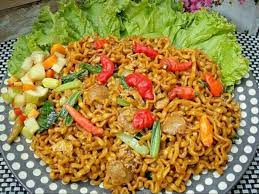 Biasanya, pedagang akan berkeliling dan memukul kualinya yang menciptakan bunyi khas, tek tek tek. Resep Mie Tek Tek Goreng Sajian Nikmat Untuk Keluarga Indozone Id