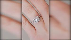 صور خواتم خطوبه روعه خواتم خطوبه ماسيه صور خواتم ذهب للزواج خواتم زواج جديده 2019 Https Youtu Be Vgap1jcy2nu Rings Jewelry Heart Ring