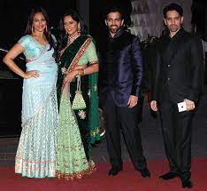 Pix Bachchans Varun Sonakshi Mingle At A Wedding Reception Rediff Com Movies She was born to businessman. pix bachchans varun sonakshi mingle