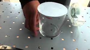Avant de passer aux tours de magies à proprement parler, un petit avertissement. Tour De Magie Faire Disparaitre Une Piece Avec Un Verre Tour De Magie Explique Youtube
