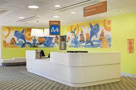 Clinic At The Royal Children S Hospital Melbourne Featuring Buro North S Wayfinding Strategy And Custom Made Typeface With Illustrations By Kinderklinik Raum