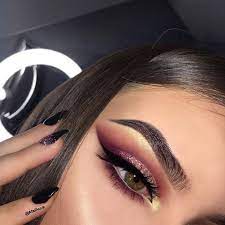 Pin By Ata Deniz On Makeup In 2020 Eye Makeup Glitter Brows Latest Makeup
