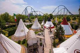 cooles camp resort im europa park tipis planwagen campingplatz campingplatz planwagen camping