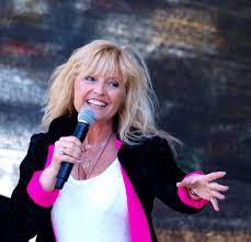 Krogh recorded her first album in 1970 when she was 14 and has been a fixture in norwegian popular music. Hanne Krogh Wikipedia