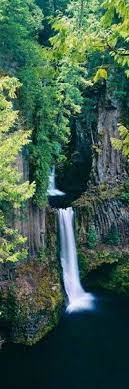 Angels Pool Waterfall Incredible Places Beautiful Landscapes