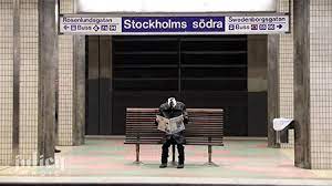 Headless Man Prank Julien Magic Download Share Directly To Facebook Twitter Instagram Pinterest Reddit Whatsapp Message E Mai Humor Funny Laugh Laugh