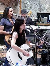 Pin By Denny Demarchi On Denny Demarchi Photos Dolores O Riordan Women In Music Music History