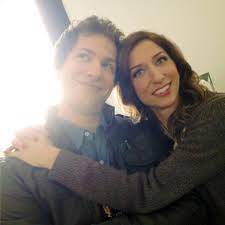 Lift your spirits with funny jokes, trending memes, entertaining gifs, inspiring stories, viral videos, and so much more. Andy Samberg Interviews Chelsea Peretti Andy Samberg Talks To Chelsea Peretti