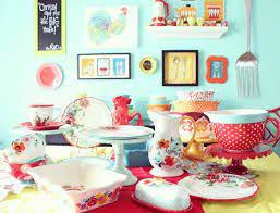 The style of table setting that you choose to use in your dining room or at your event sends a message to your guests, letting table settings are also useful for establishing the tone at wedding receptions, banquets, and events. Pioneer Woman Dishes Setting Table Google Search Pioneer Woman Kitchen Pioneer Woman Dishes Vintage Kitchen