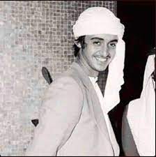 أحمد شاب كريم جدا، إشترى صندوق تفاح ومر على سبعة من أصدقائه، وكلما مر على صديق منهم أعطاه نصف ما معه من صندوق التفاح. Ø¨Ù…Ù†Ø§Ø³Ø¨Ø© Ø¹ÙŠØ¯ Ù…ÙŠÙ„Ø§Ø¯Ù‡ Ù†Ù†Ø´Ø± 7 ØµÙˆØ± ØªØ§Ø±ÙŠØ®ÙŠØ© Ù„Ù„Ø´ÙŠØ® Ù…Ø­Ù…Ø¯ Ø¨Ù† Ø²Ø§ÙŠØ¯ ÙˆÙ„Ù‰ Ø¹Ù‡Ø¯ Ø£Ø¨ÙˆØ¸Ø¨Ù‰ Ø§Ù„ÙŠÙˆÙ… Ø§Ù„Ø³Ø§Ø¨Ø¹