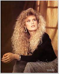 I don't know if you have noticed, but the 1980s are a major influence in pop culture right now. 68 Totally 80s Hairstyles Making A Big Comeback Mixmatchfashion Hair Styles Short Shag Hairstyles High Ponytail Hairstyles