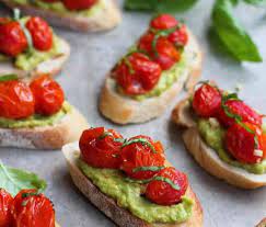 The key is to keep things simple and classic. Crostini Vegani Aperitivo Semplice E Veloce Unmondod Italiani