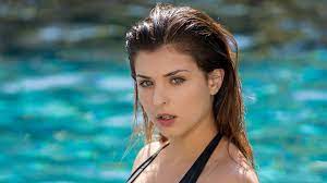 Desktop Wallpaper Wet Body, Girl Model, Face, Leah Gotti, Hd Image,  Picture, Background, C52ae3