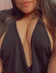 Any girls that walk around without a bra on, do you like when guys look at your  boobs? - Quora