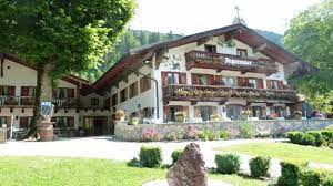 Hausansicht vorne - Picture of Angermaier, Rottach-Egern - Tripadvisor