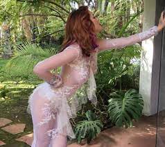 Bella Thorne dares to bare in nipple-flashing dress - Daily Star