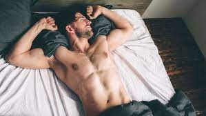 Nackt schlafen: 7 Vorteile | MEN'S HEALTH