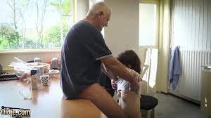 XVIDEOS.COM