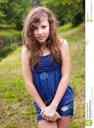 Schüchternes Mädchen stockbild. Bild von angst, nett - 25397095