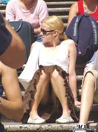 Oops voyeur upskirt pictures of sexy unaware girls - Pichunter